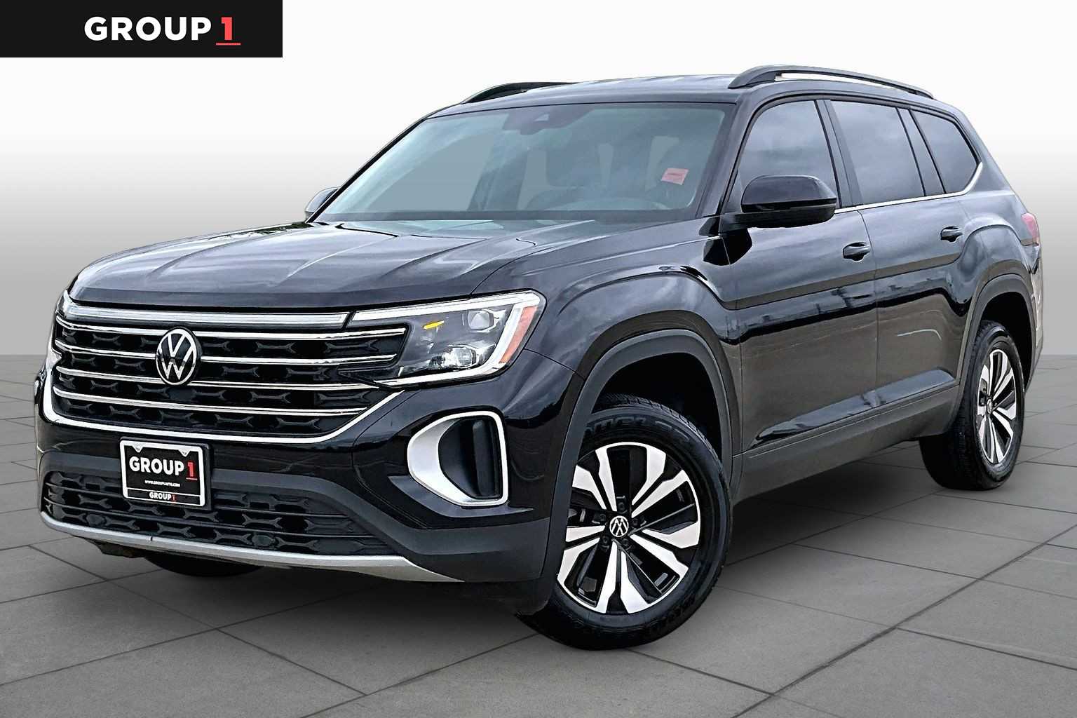 2024 Volkswagen Atlas 2.0T SE Deep Black Pearl at AutoNation Chrysler Jeep Dodge Ram Spring