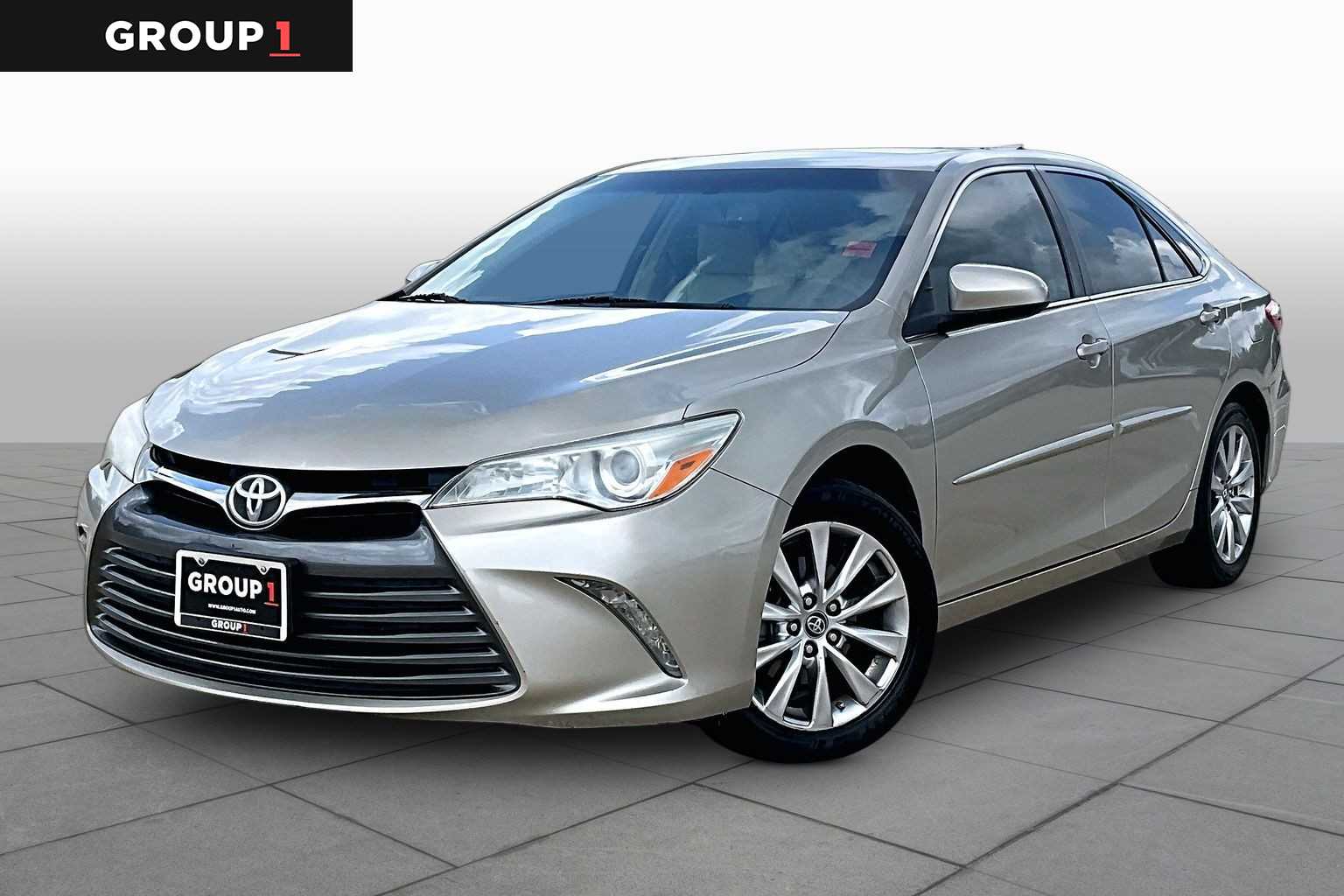 2017 Toyota Camry XSE Creme Brulee Mica at Group 1 Toyota Southwest