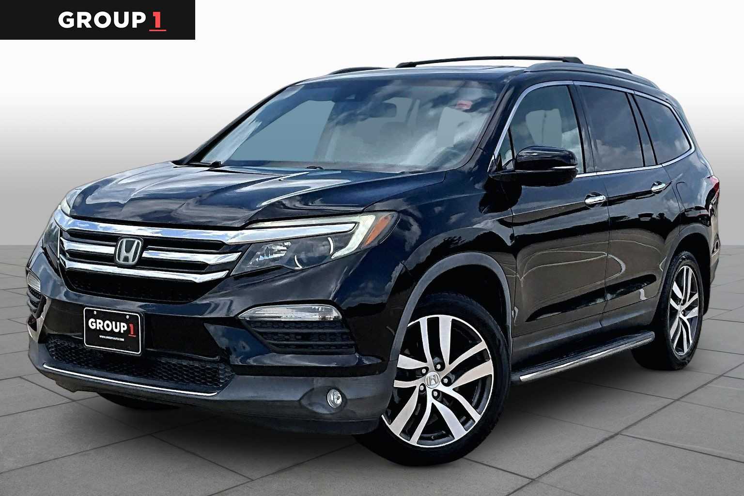 2018 Honda Pilot Touring Crystal Black Pearl at Mercedes-Benz of Houston North