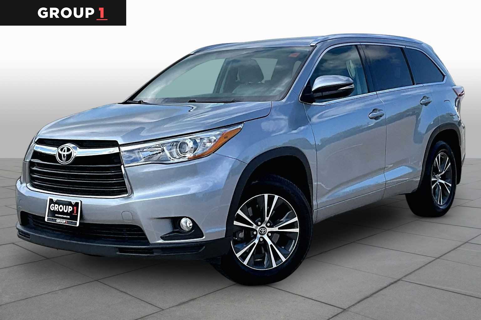 2016 Toyota Highlander XLE Silver Sky Metallic at AutoNation Toyota Gulf Fwy