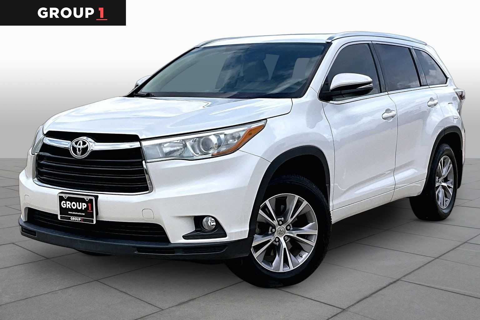2015 Toyota Highlander XLE Blizzard Pearl at Lexus of Clear Lake