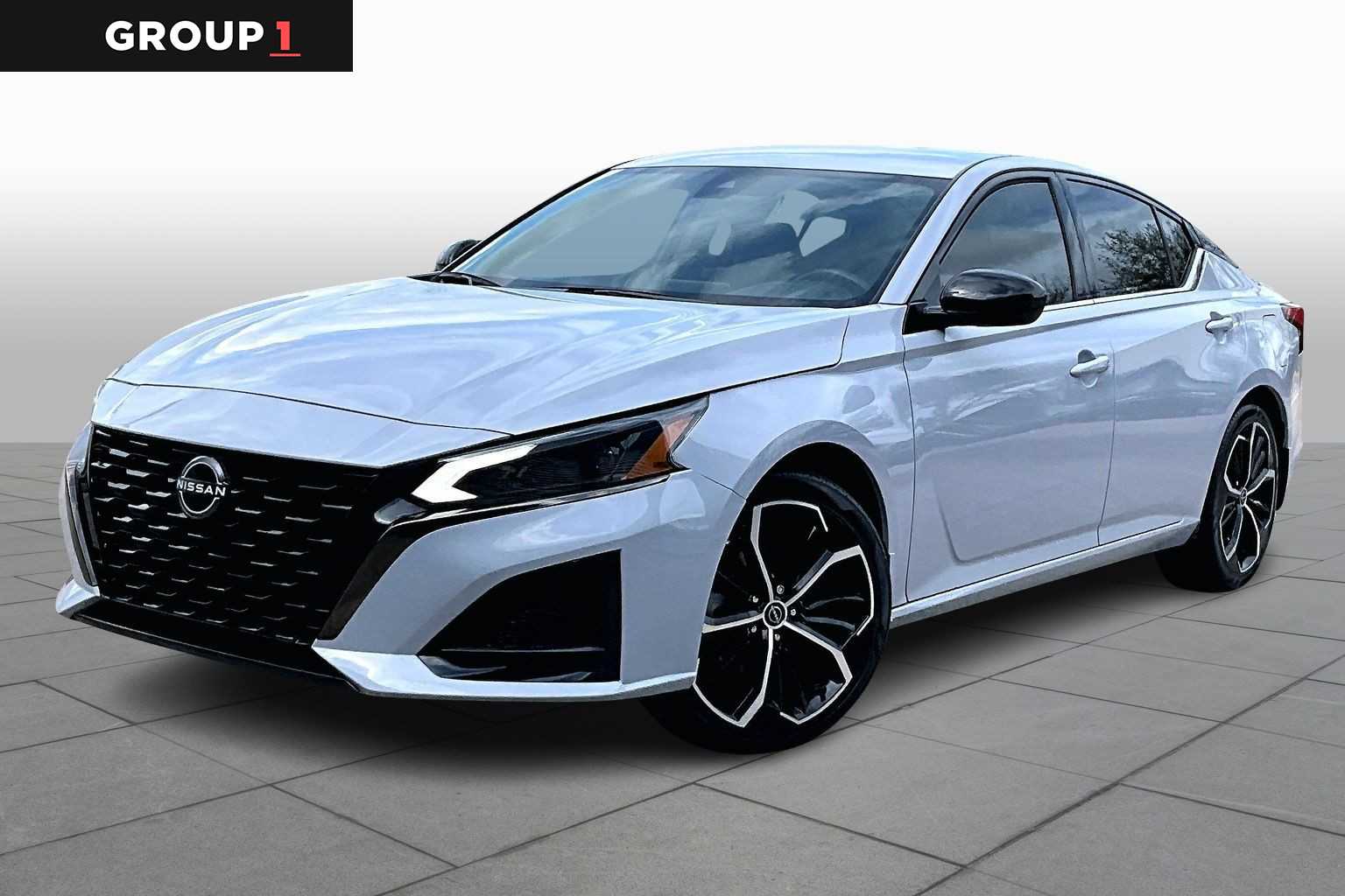 2023 Nissan Altima 2.5 SR - 0