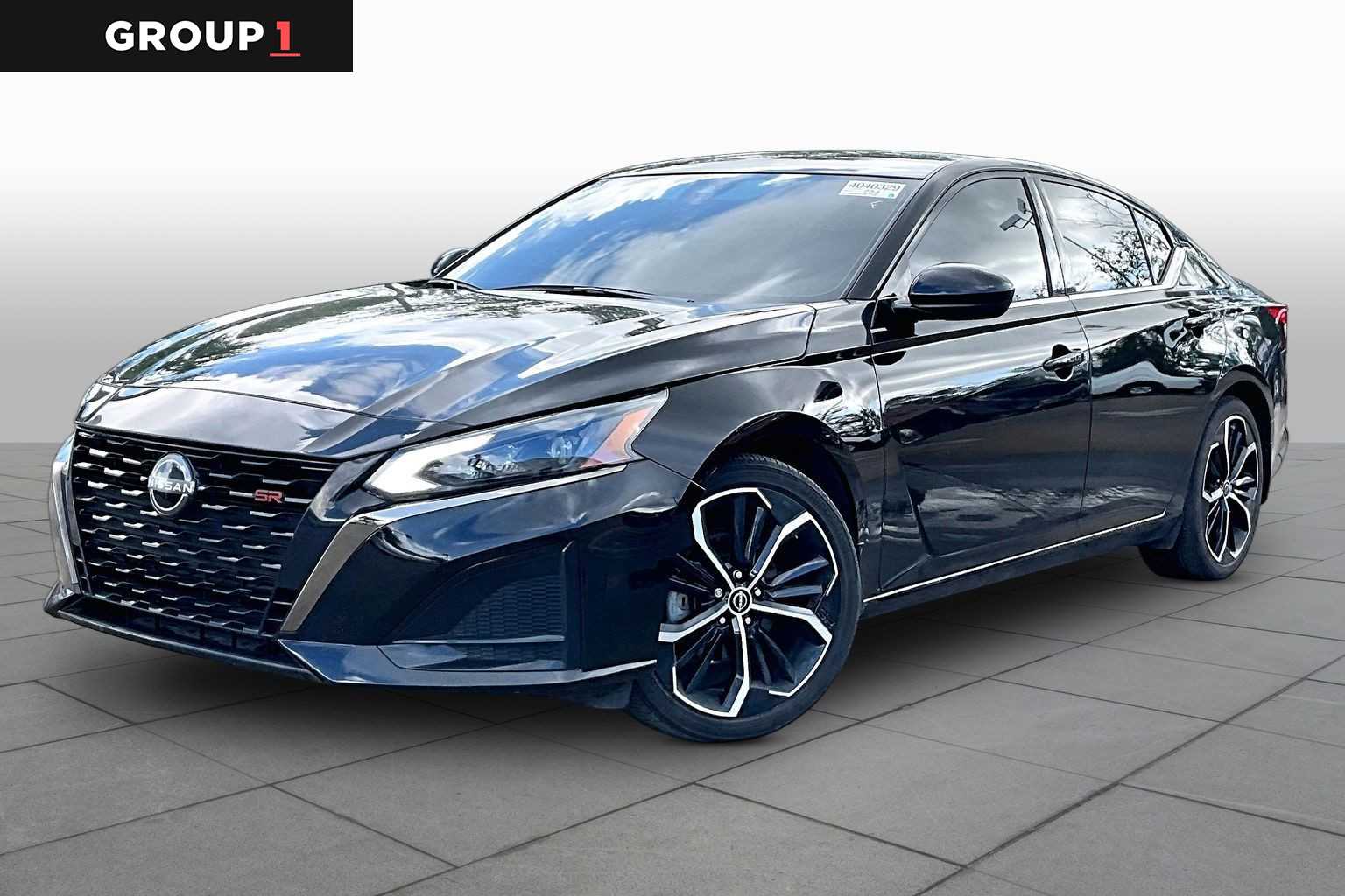2023 Nissan Altima 2.5 SR Super Black at Sterling McCall Nissan