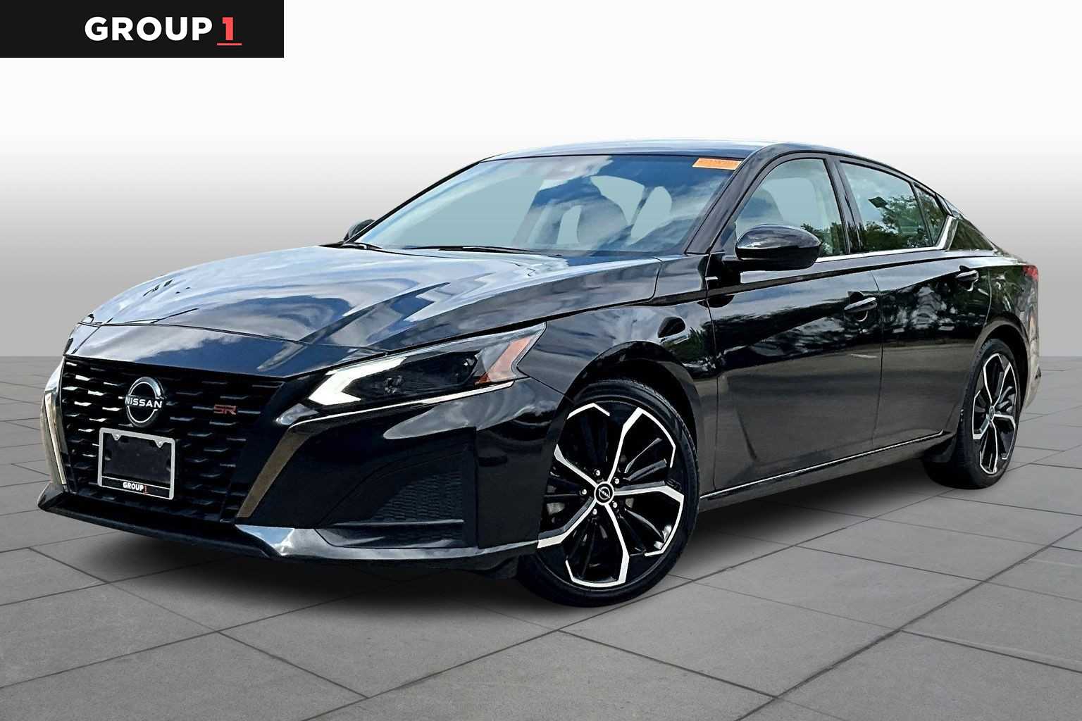 2023 Nissan Altima 2.5 SR Super Black at Friendly Ford Crosby