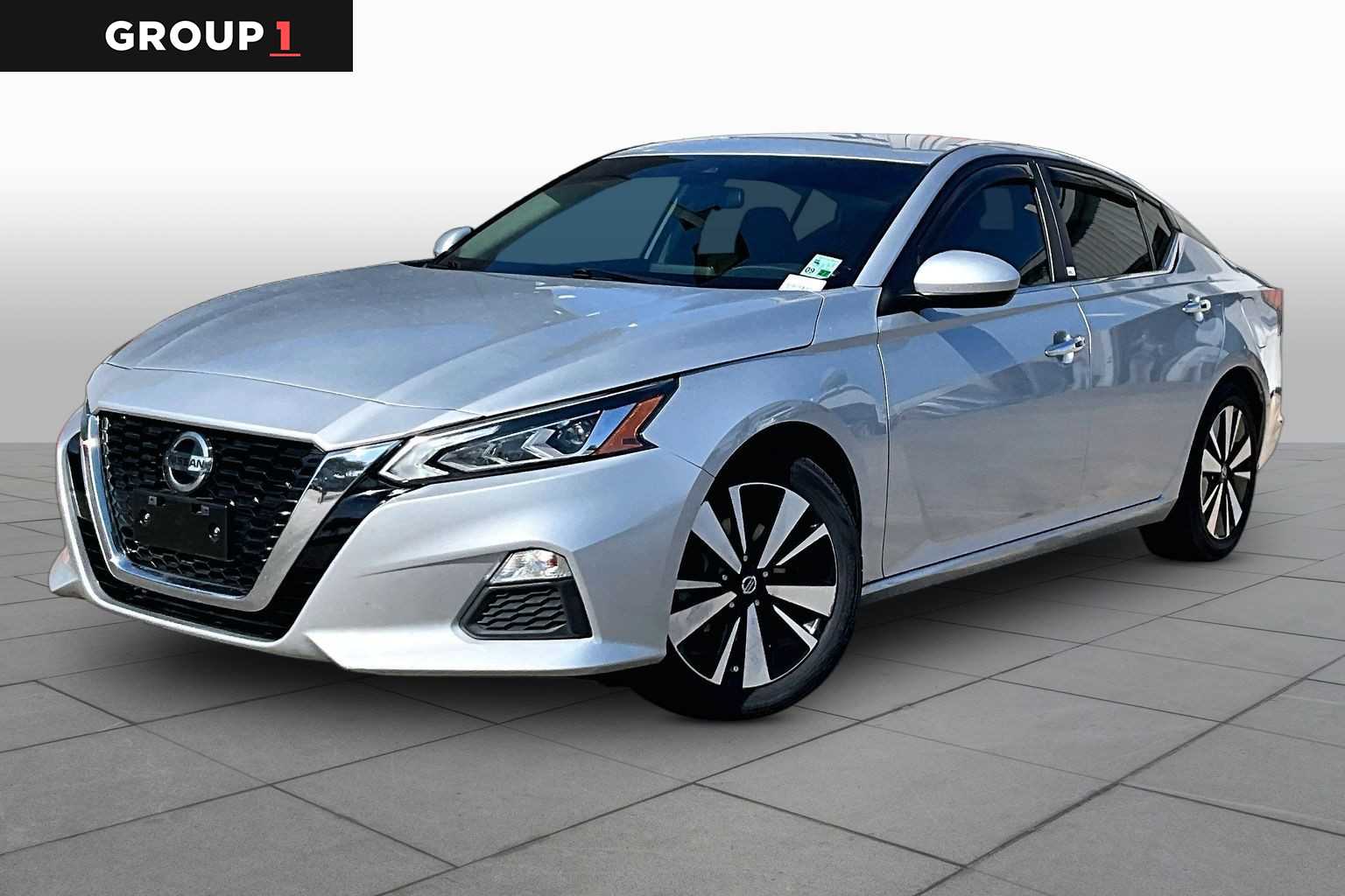 2021 Nissan Altima 2.5 SV Brilliant Silver Metallic at HGreg Houston