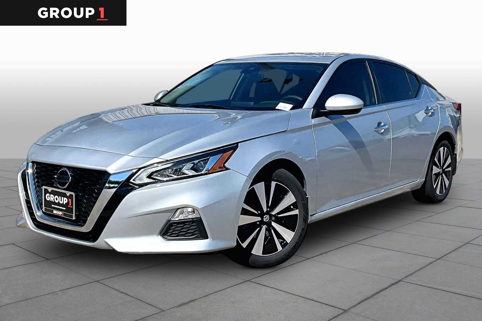 2022 Nissan Altima 2.5 SV Brilliant Silver Metallic at Lexus of Clear Lake