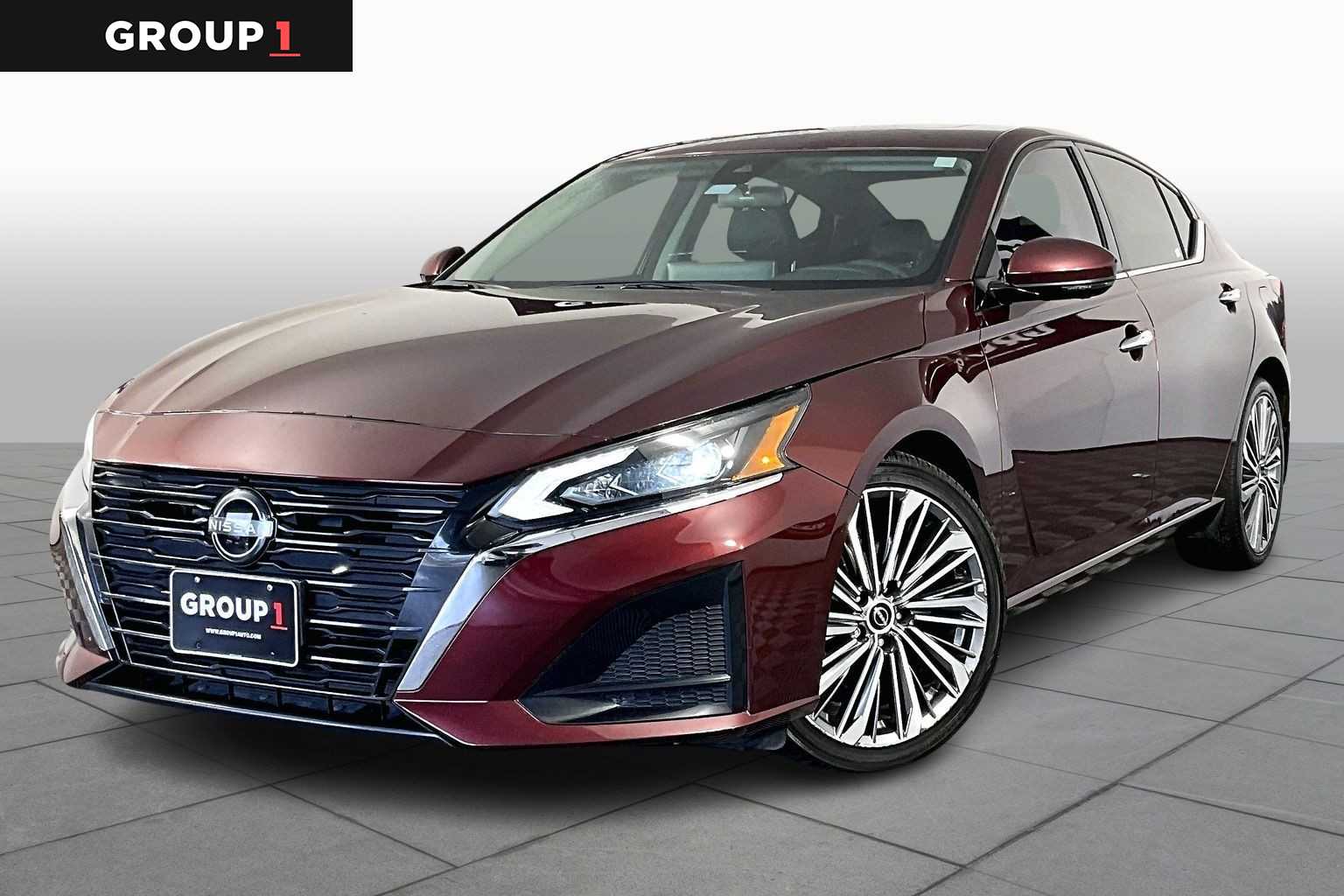 2023 Nissan Altima 2.5 SL Garnet Pearl Metallic at BMW of West Houston