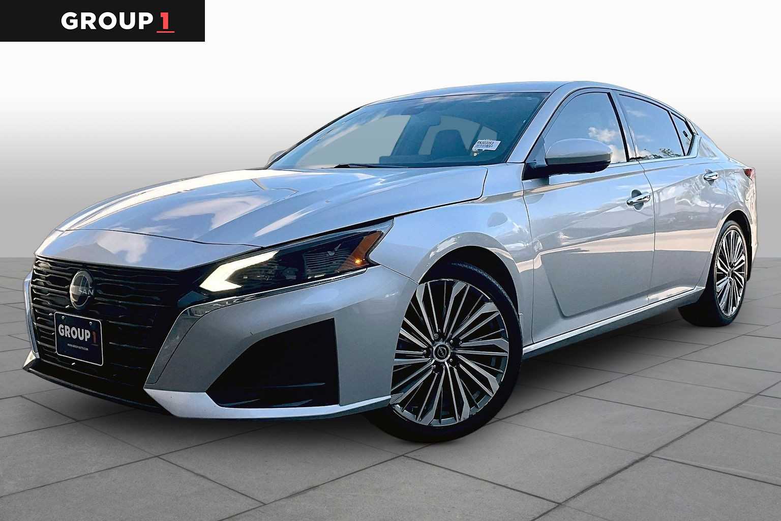 2024 Nissan Altima 2.5 SL Brilliant Silver Metallic at Sterling McCall Nissan