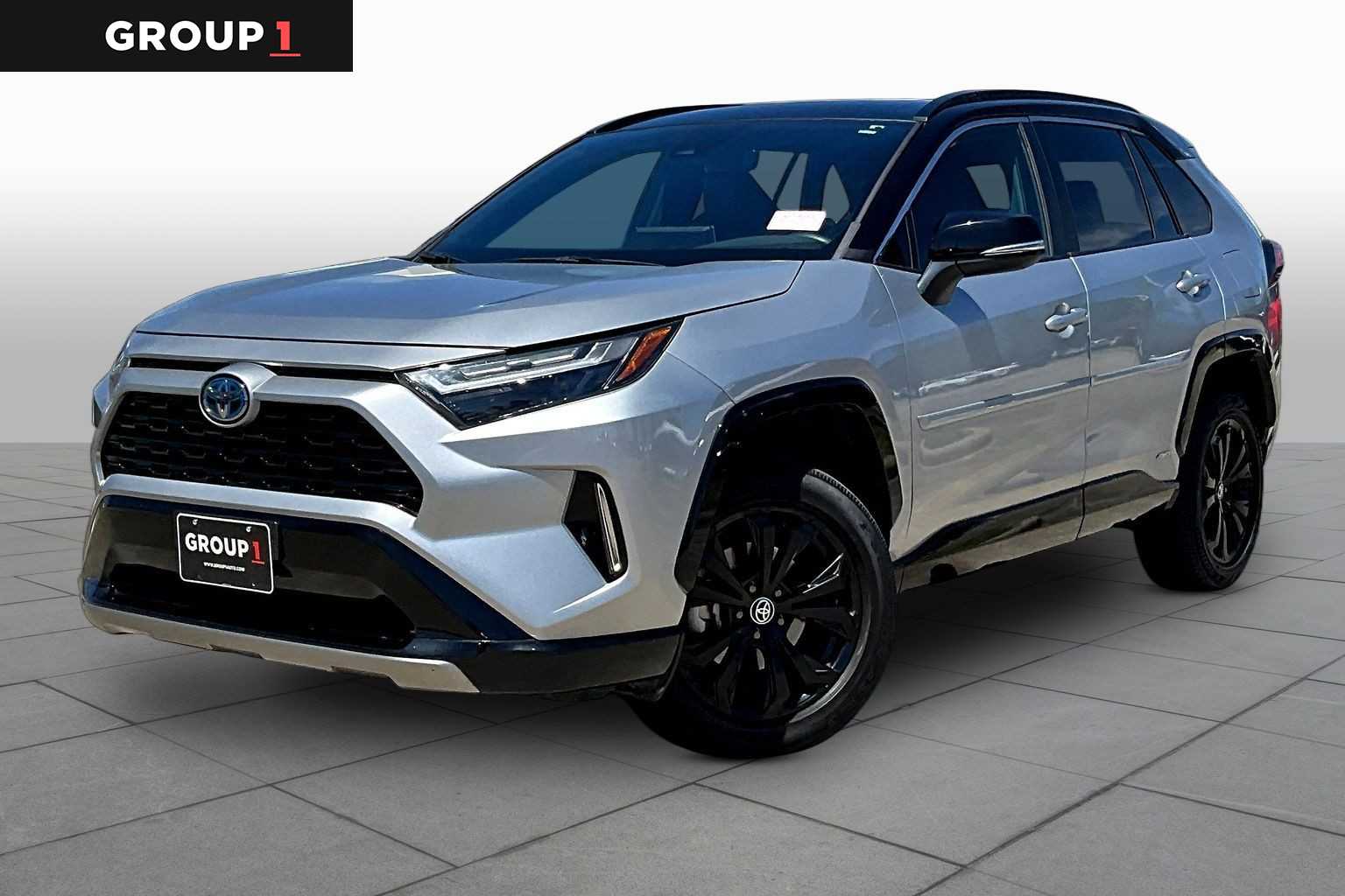 2022 Toyota RAV4 Hybrid XSE - 0