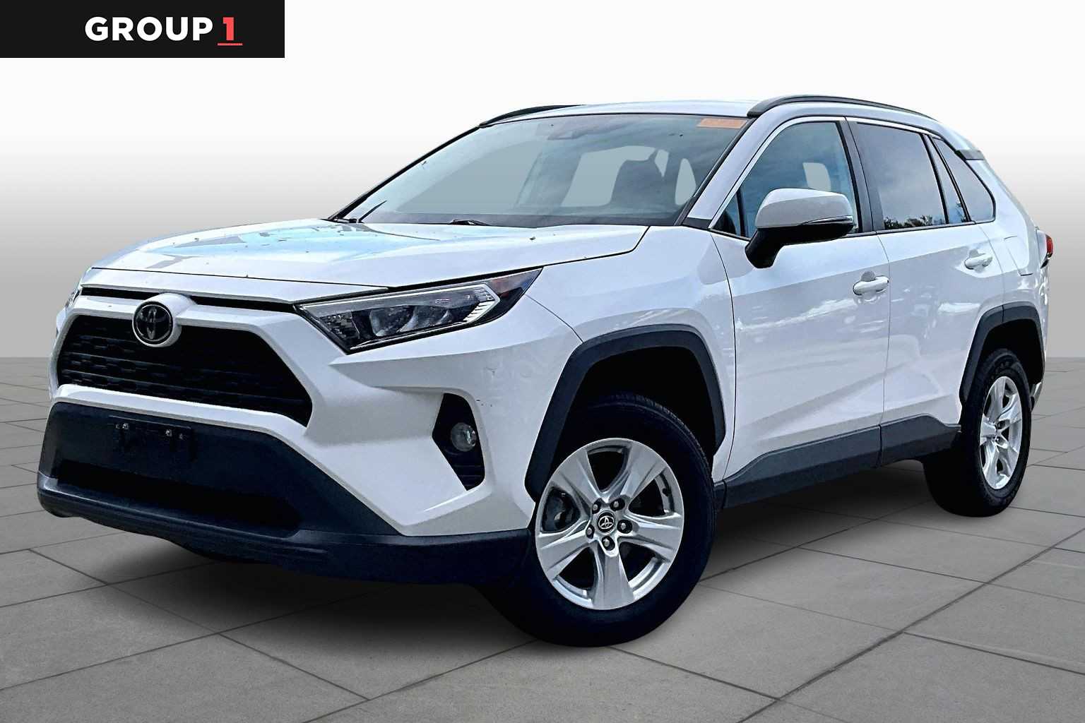 2021 Toyota RAV4 XLE Super White at AutoNation USA Houston