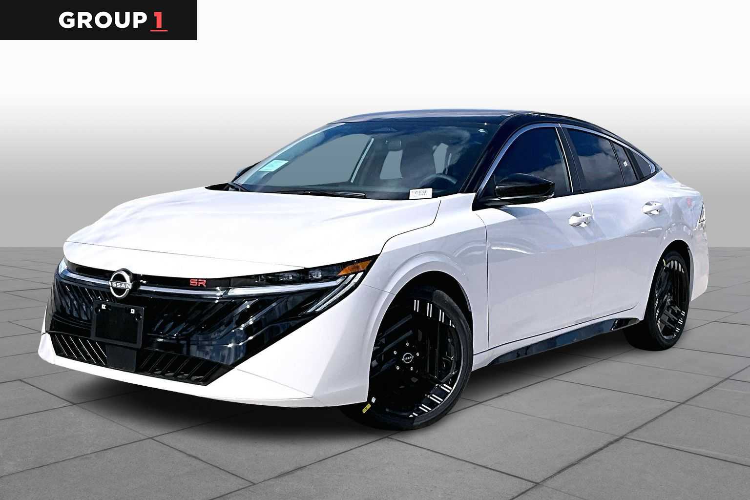 2026 Nissan Sentra SR Aspen White Tricoat/Super Black at Sterling McCall Nissan