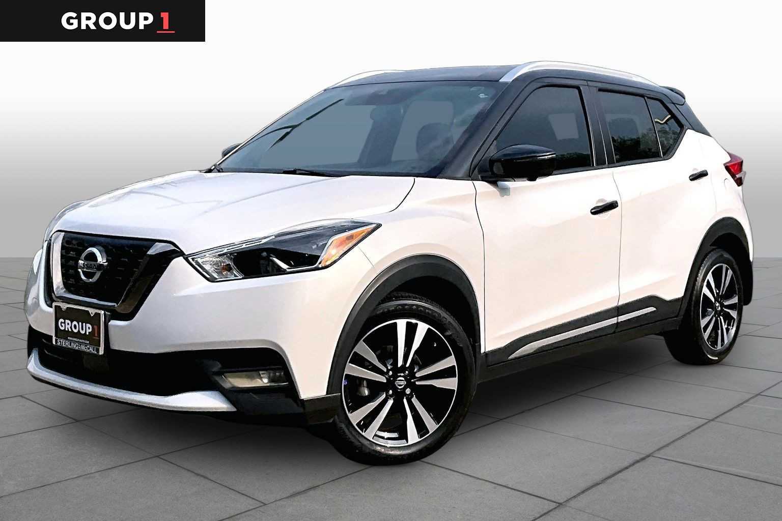 Aspen White/Super Black 2020 Nissan Kicks SUV / Crossover Front-Wheel Drive Continuously Variable Transmission
