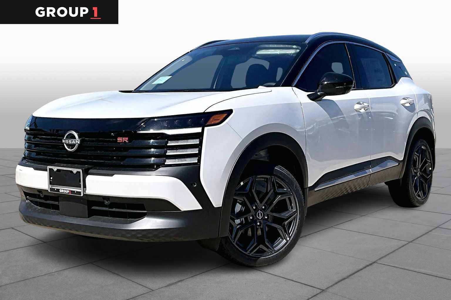 2026 Nissan Kicks SR Aspen White Tricoat/Super Black at Sterling McCall Nissan
