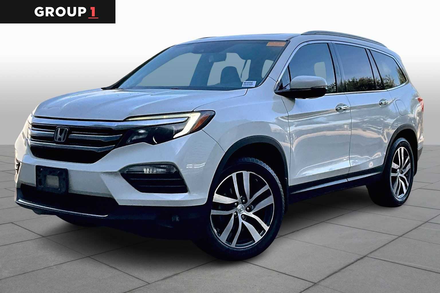 2017 Honda Pilot Touring Crystal Black Pearl at AutoNation USA Houston