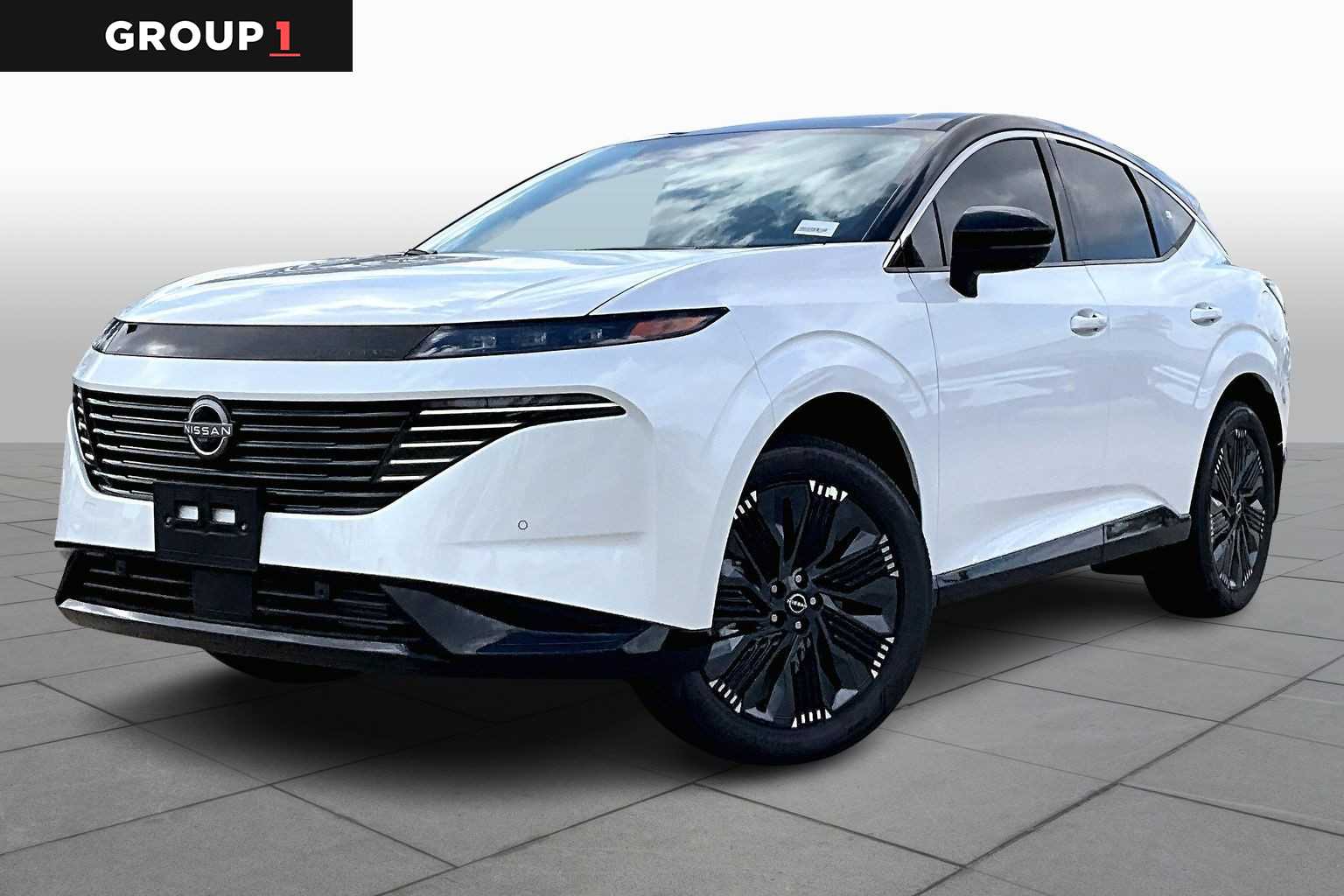 2026 Nissan Murano Platinum Everest White Pearl Tricoat/Super Black at Sterling McCall Nissan