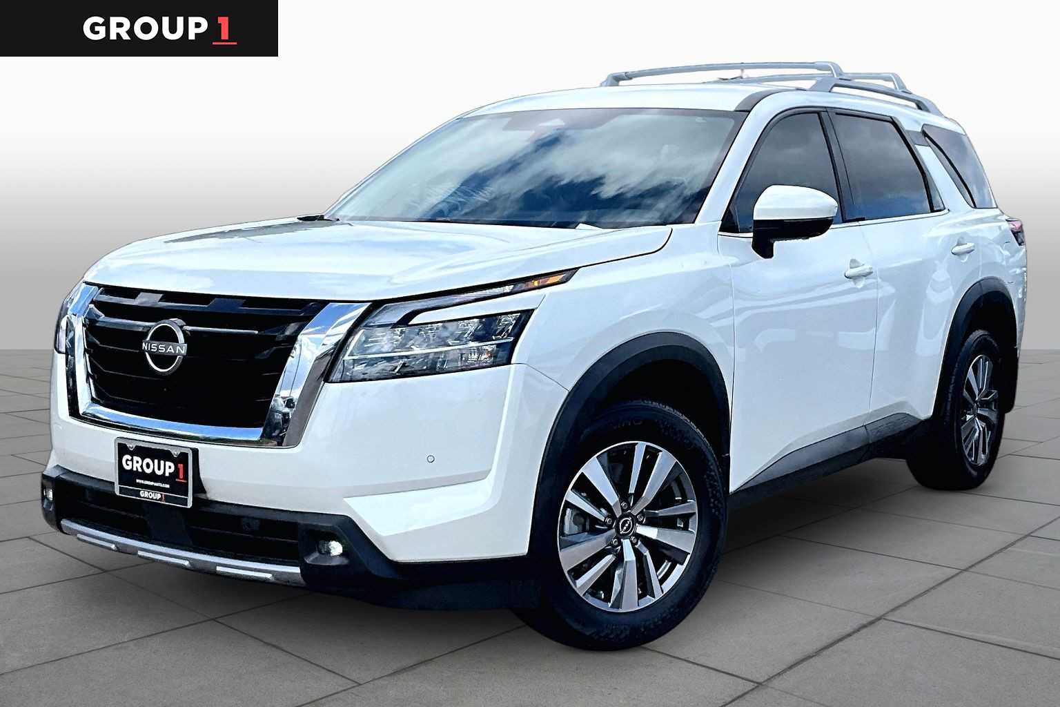 2024 Nissan Pathfinder SL Pearl White Tricoat at Honda of Clear Lake