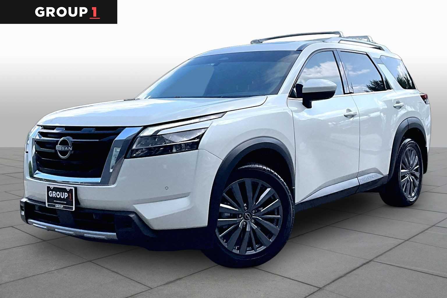 2024 Nissan Pathfinder SL Pearl White Tricoat at AutoNation USA Katy