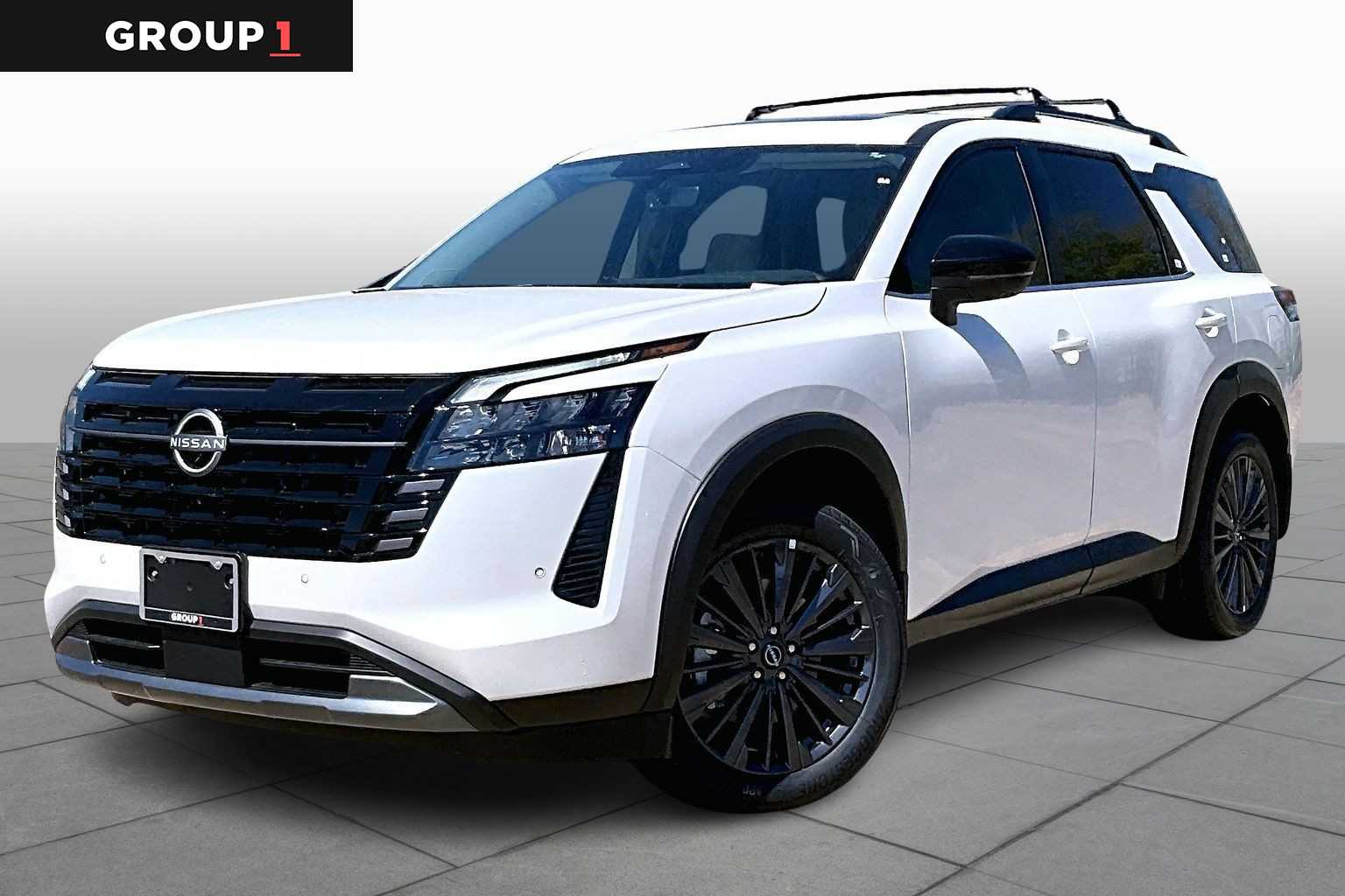 2026 Nissan Pathfinder SL Everest White Pearl Tricoat at Sterling McCall Nissan