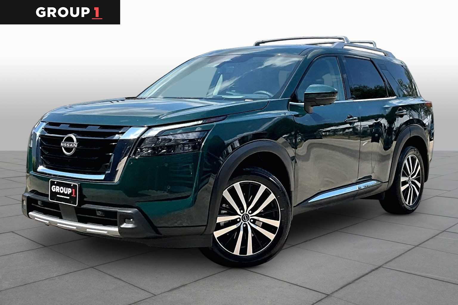 2025 Nissan Pathfinder Platinum Obsidian Green Pearl at Sterling McCall Nissan
