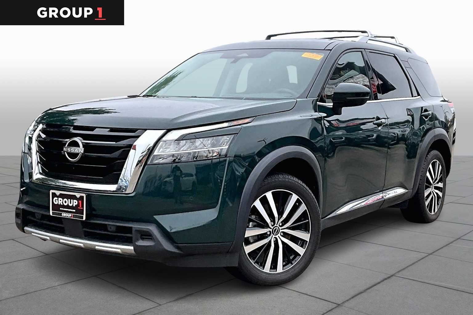 2023 Nissan Pathfinder Platinum Obsidian Green Pearl at Sterling McCall Nissan