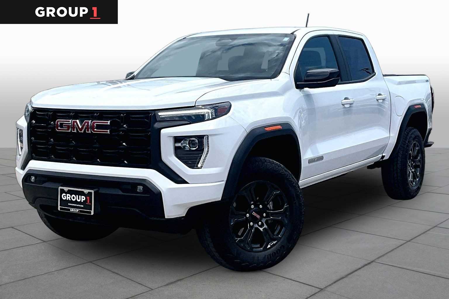 Certified Pre-Owned 2025 GMC Canyon Elevation