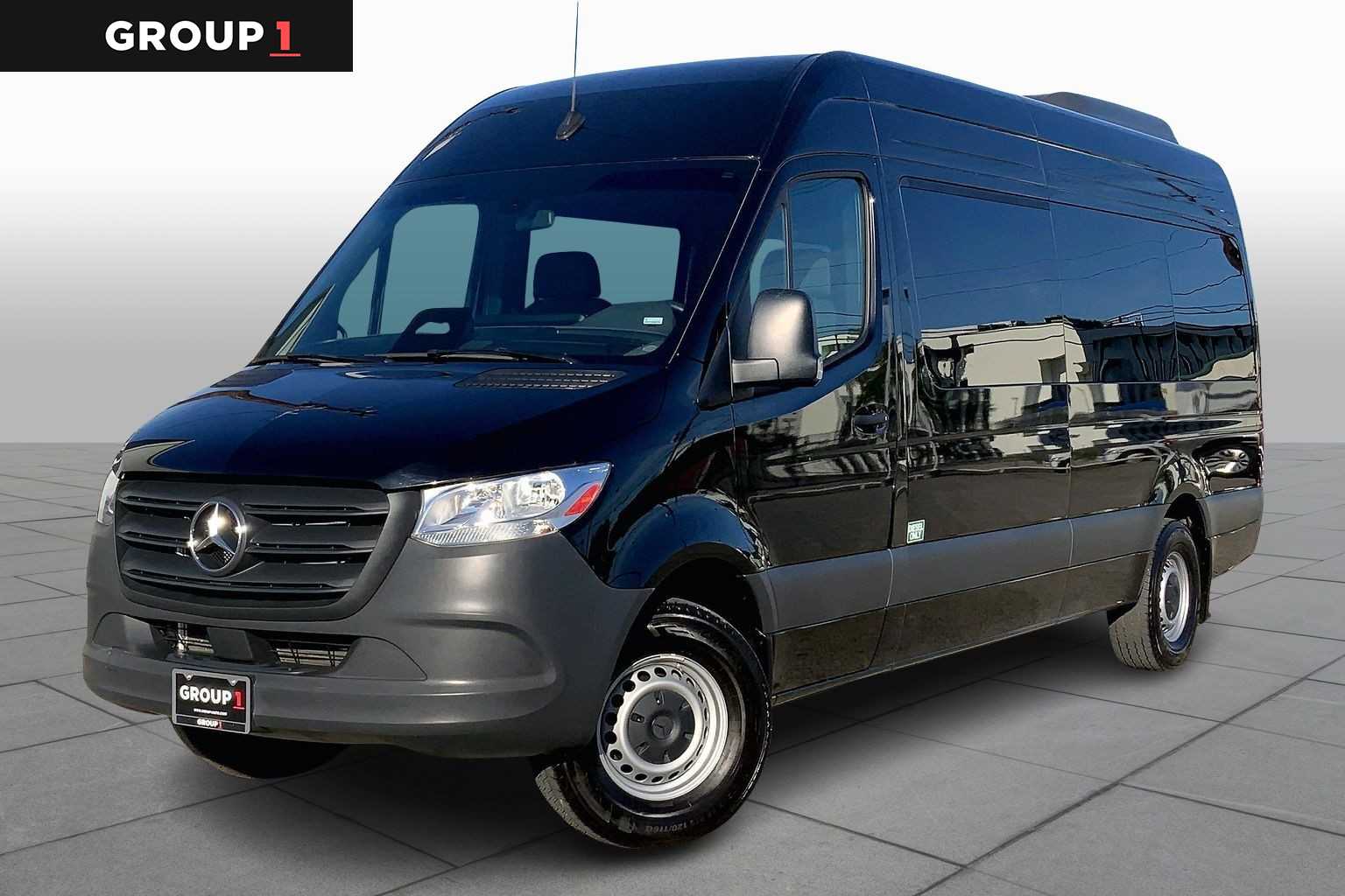 2025 Mercedes-Benz Sprinter 2500 170 High Roof Passenger Van RWD