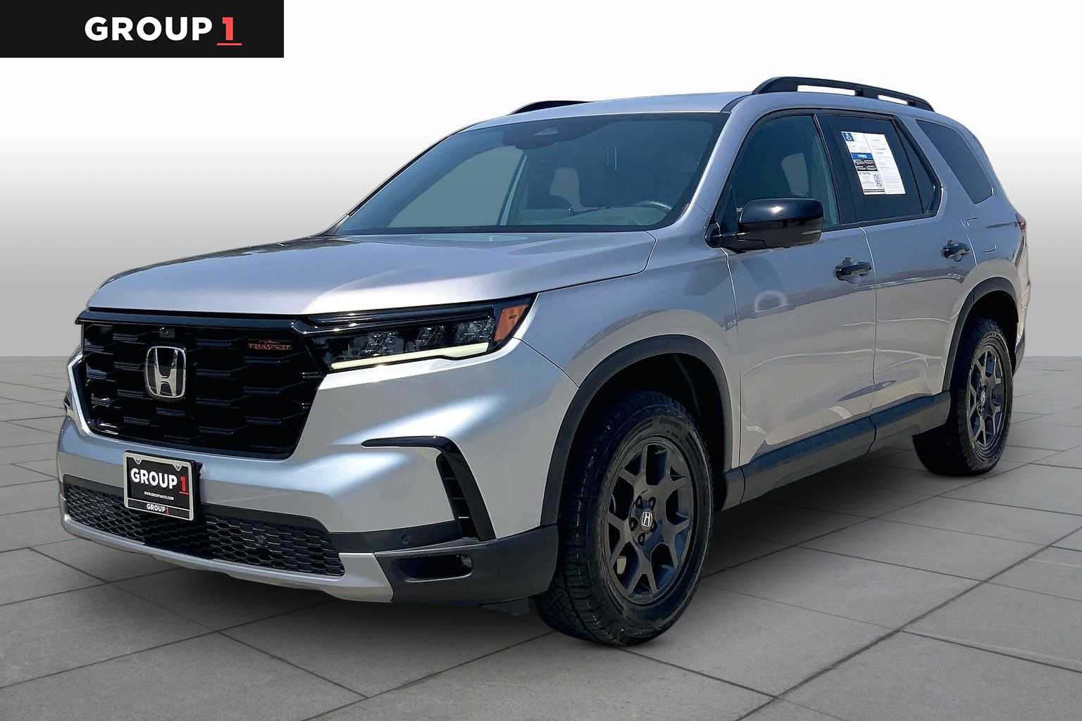 Lunar Silver Metallic 2025 Honda Pilot SUV / Crossover All-Wheel Drive Automatic
