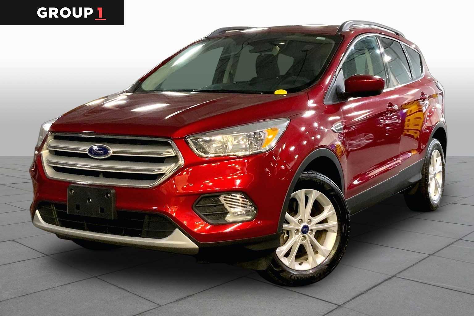 Ruby Red Metallic Tinted Clearcoat 2018 Ford Escape SUV / Crossover All-Wheel Drive Automatic