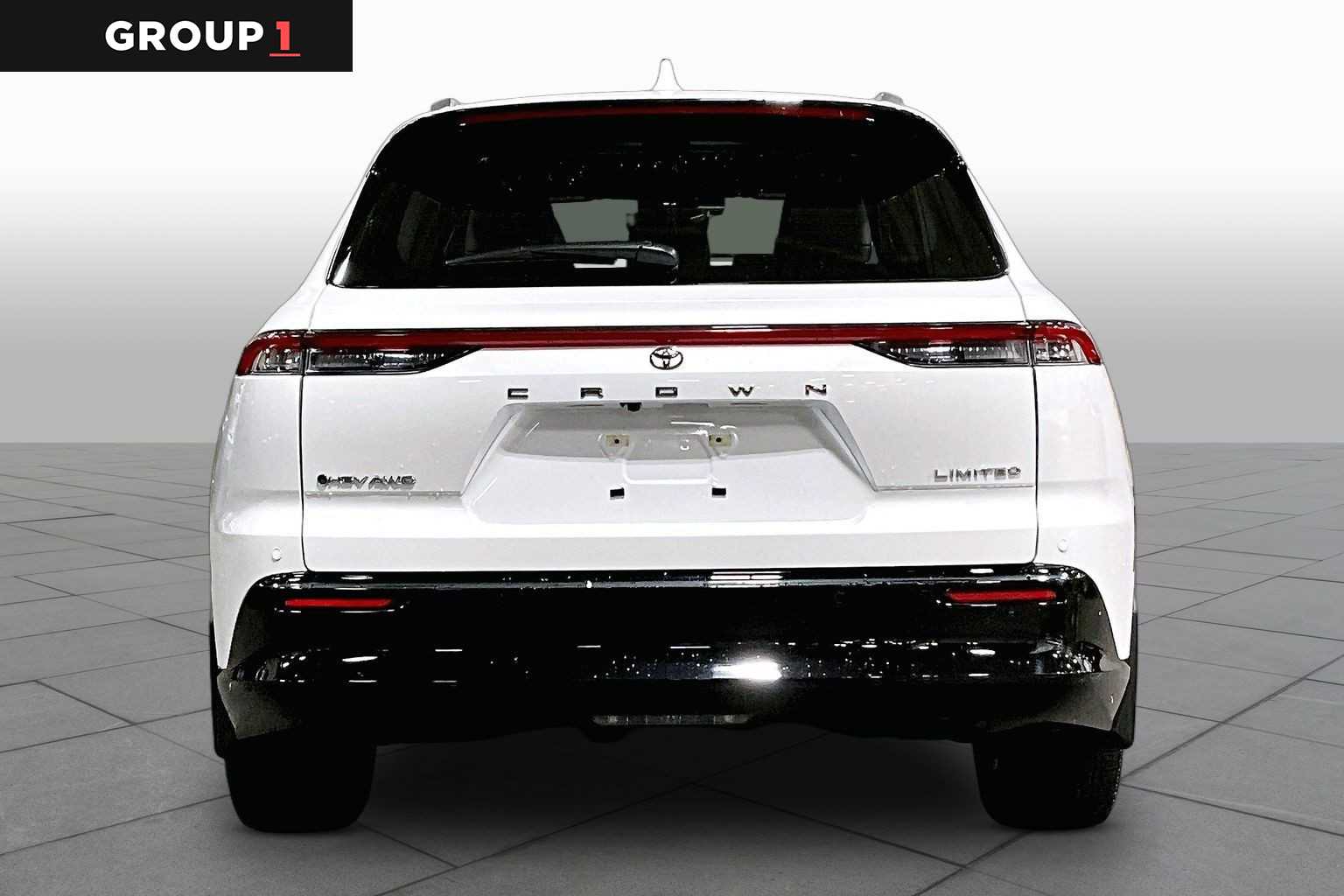 View vehicle photo 5