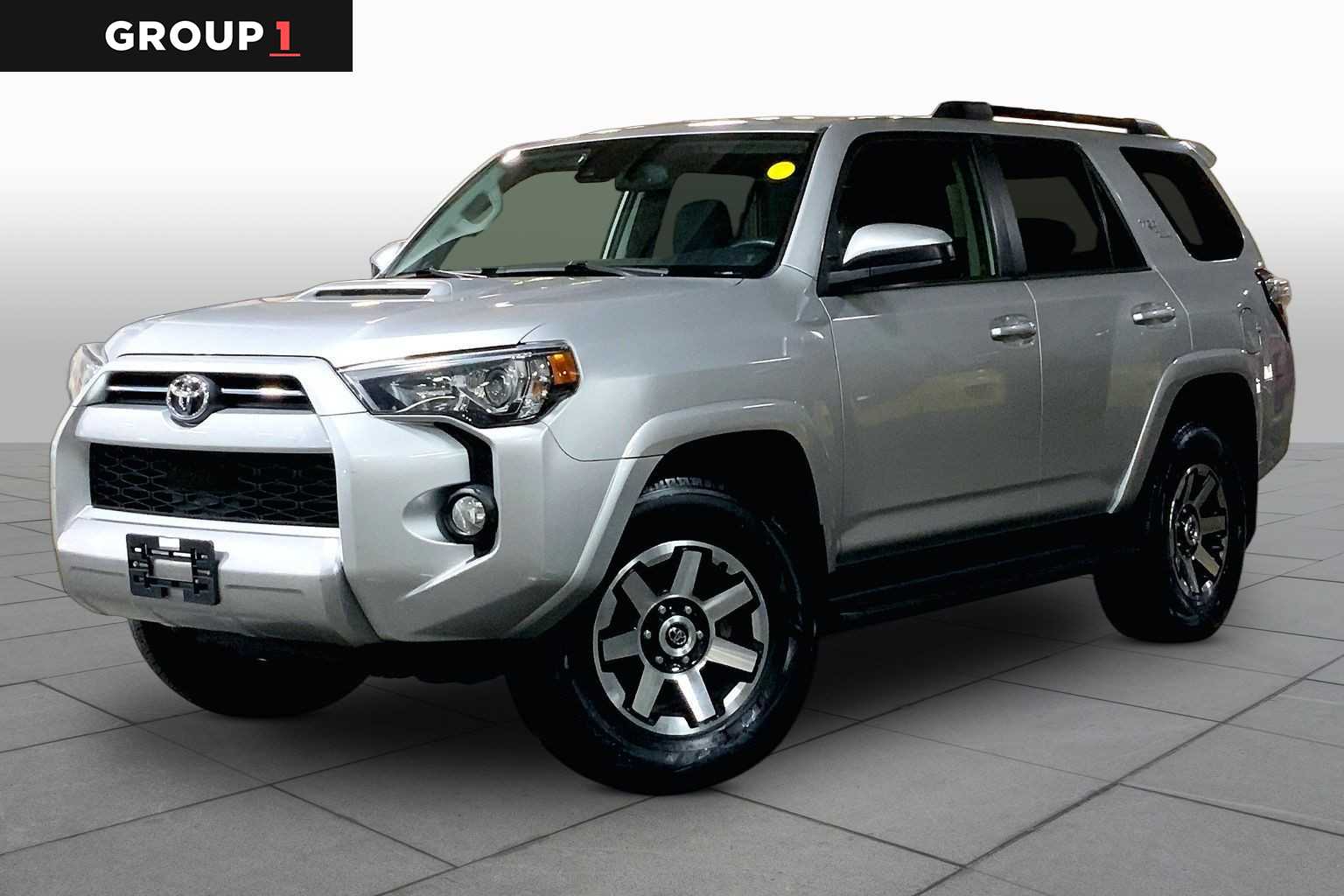 Classic Silver Metallic 2020 Toyota 4Runner SR5 4WD SUV / Crossover Four-Wheel Drive 5-Speed Automatic