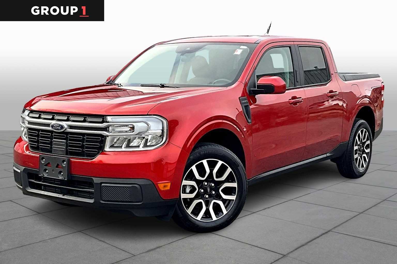 Hot Pepper Red Tinted Clearcoat Metallic 2022 Ford Maverick Lariat SuperCrew AWD Pickup Truck All-Wheel Drive 8-Speed Automatic