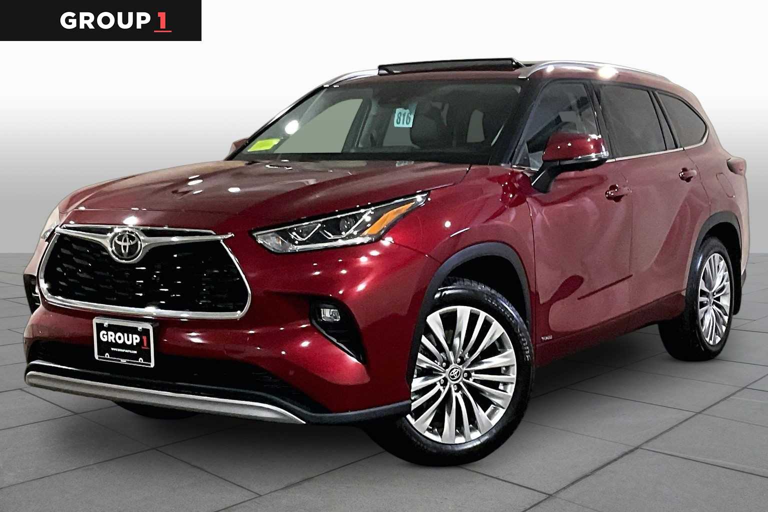 Red (Ruby Flare Pearl) 2026 Toyota Highlander Hybrid Platinum AWD SUV / Crossover All-Wheel Drive Continuously Variable Transmission