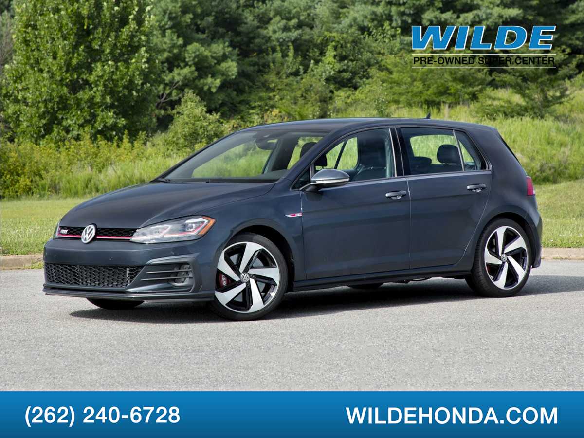 Deep Black Pearl Metallic 2018 Volkswagen Golf GTI Hatchback Front-Wheel Drive 6-Speed Automatic