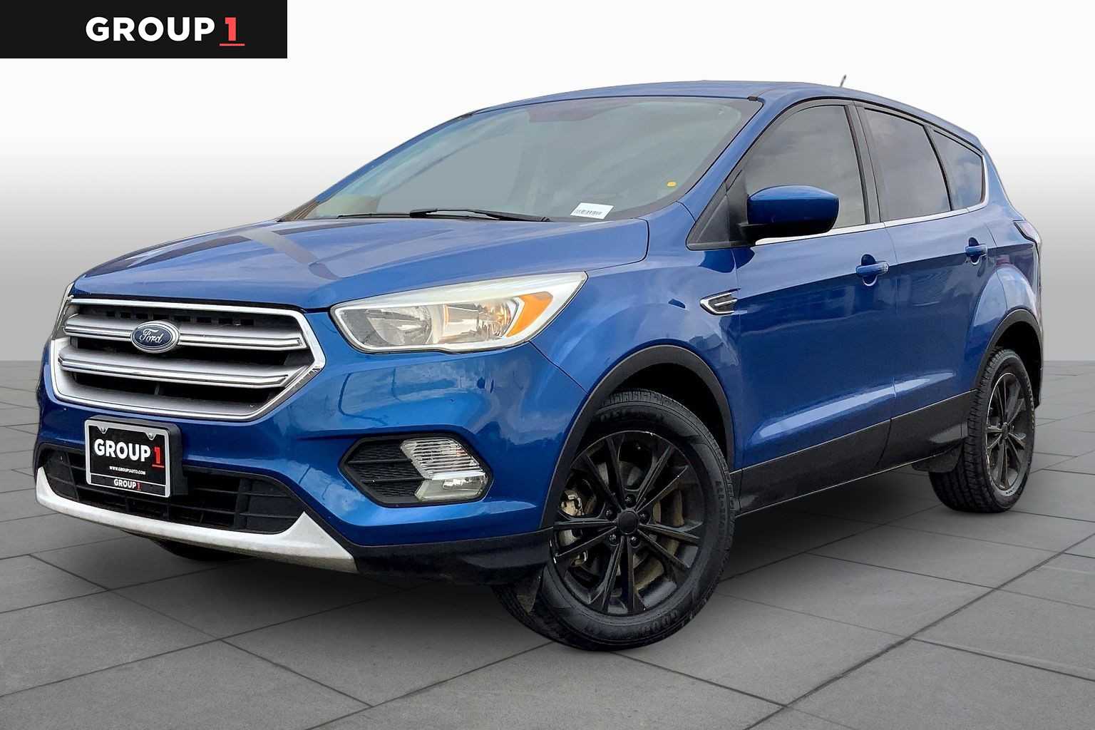 Lightning Blue Metallic 2017 Ford Escape SE FWD SUV / Crossover Front-Wheel Drive 6-Speed Automatic
