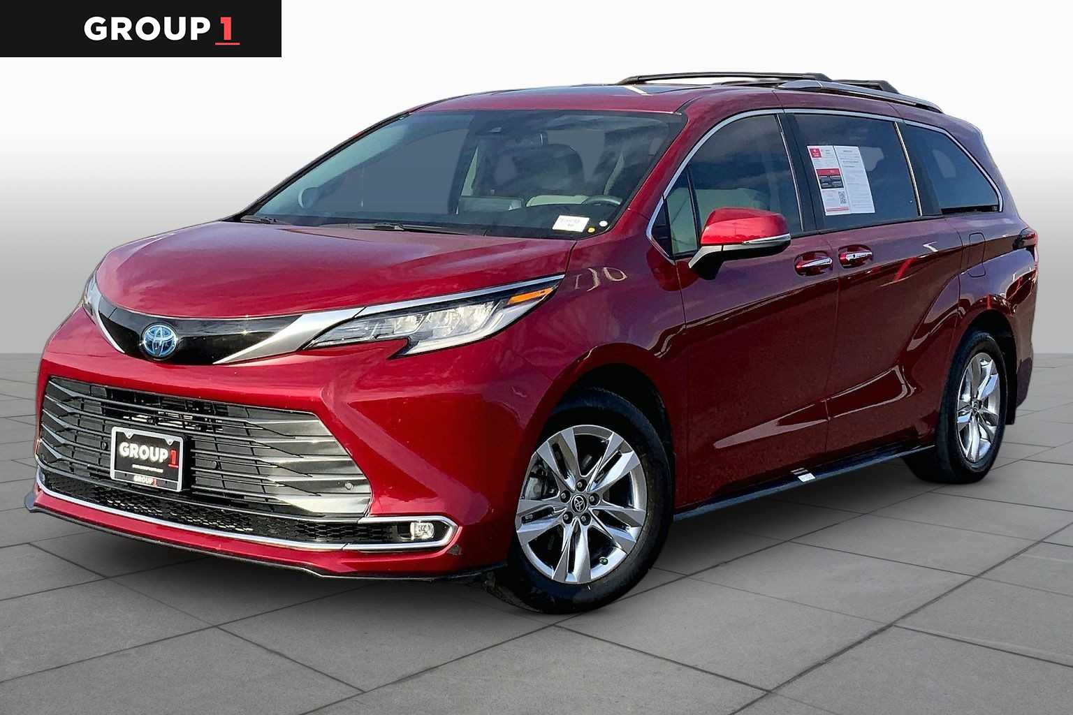 2023 Toyota Sienna Limited 7-Passenger FWD