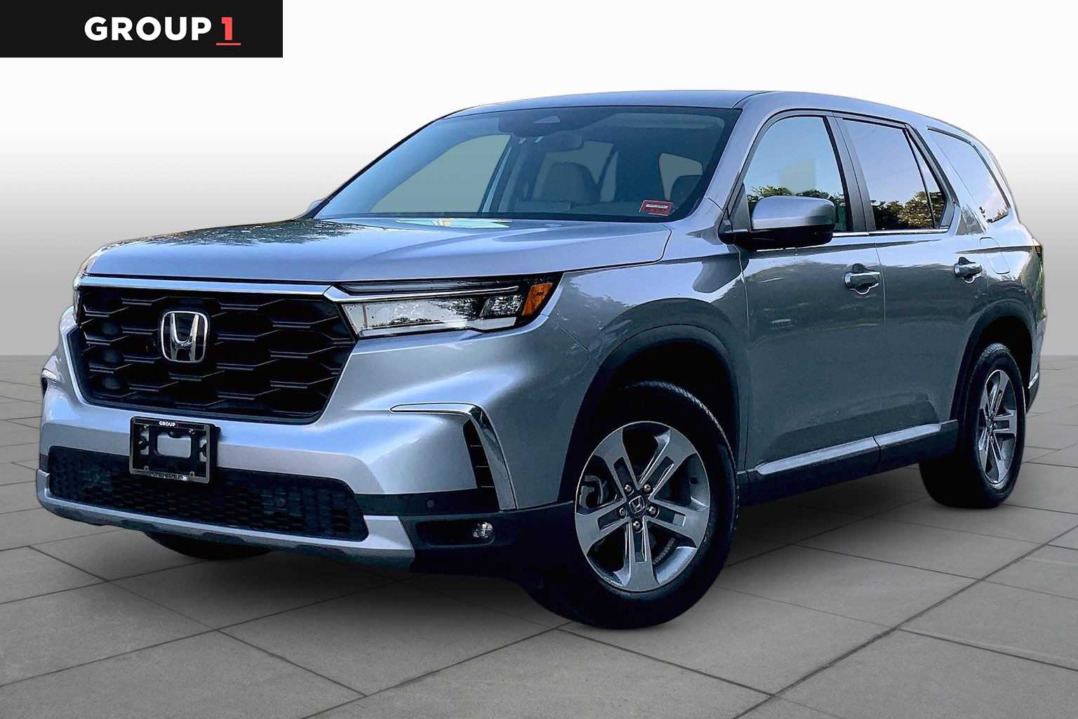 Lunar Silver Metallic 2024 Honda Pilot SUV / Crossover All-Wheel Drive Automatic