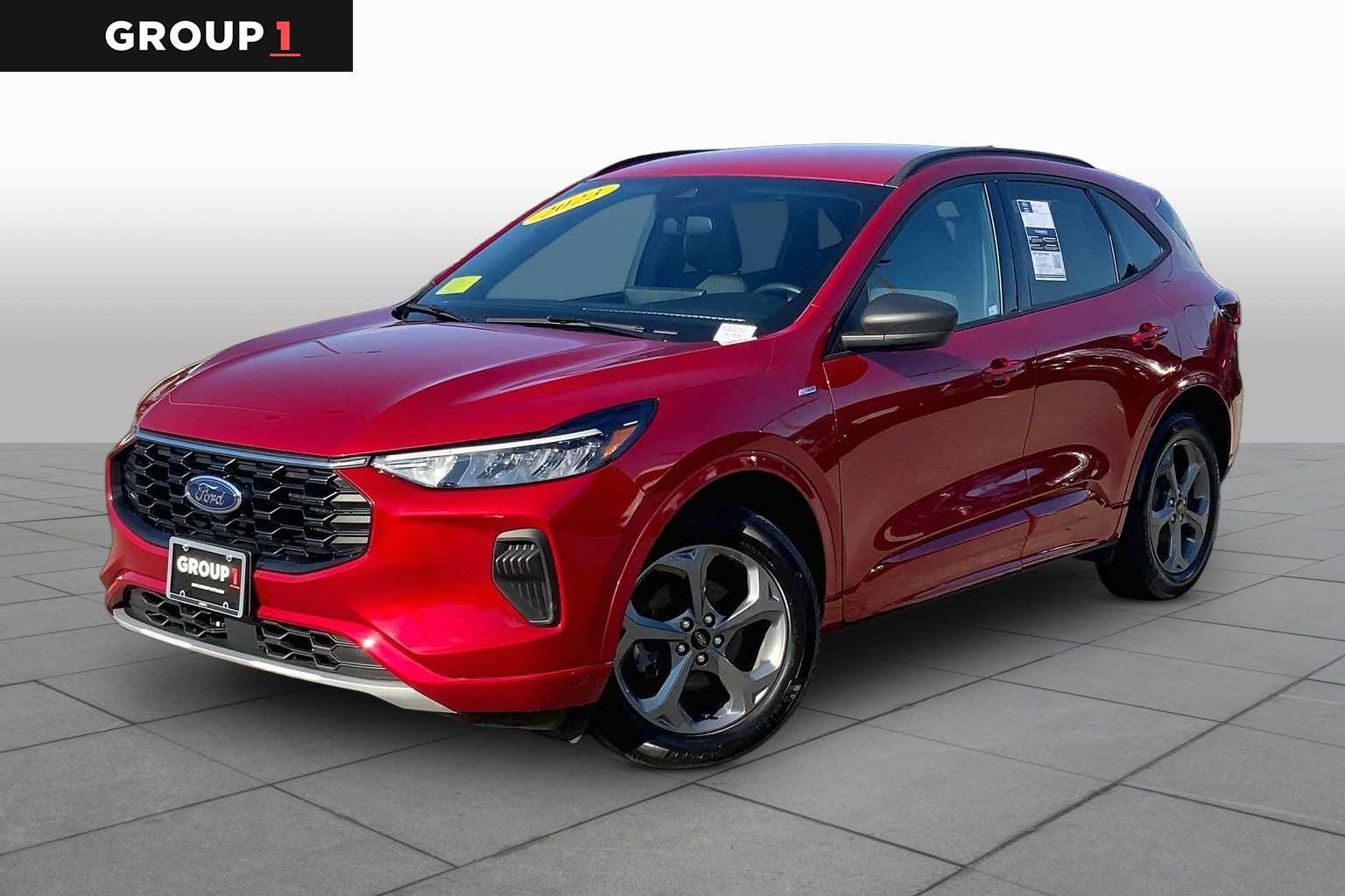 Rapid Red Metallic Tinted Clearcoat 2023 Ford Escape SUV / Crossover All-Wheel Drive 8-Speed Automatic