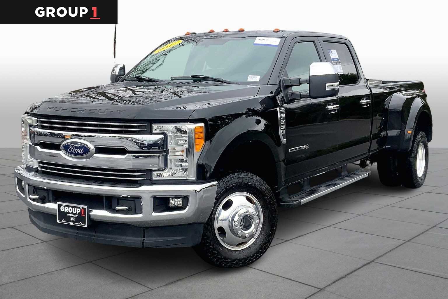 Shadow Black 2017 Ford F-350 Super Duty Lariat Crew Cab LB DRW 4WD Pickup Truck Four-Wheel Drive 6-Speed Automatic
