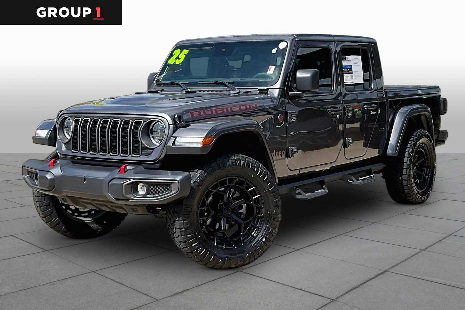 Gray (Granite Crystal Metallic Clearcoat) 2025 Jeep Gladiator Pickup Truck Four-Wheel Drive 8-Speed Automatic