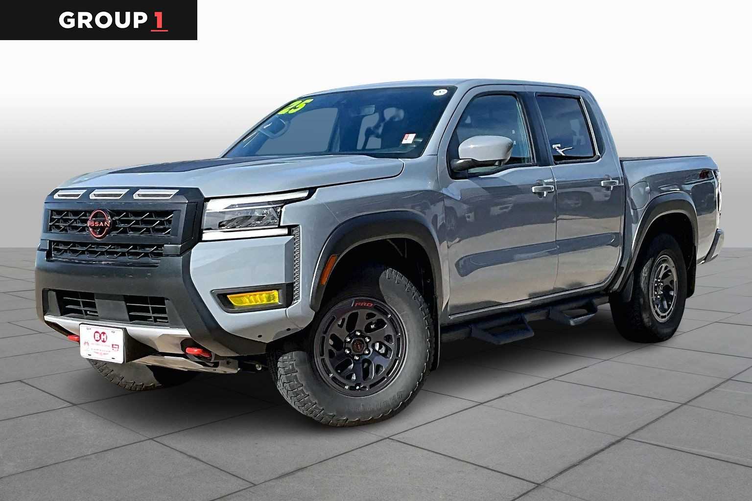 2025 Nissan Frontier PRO-4X Crew Cab 4WD