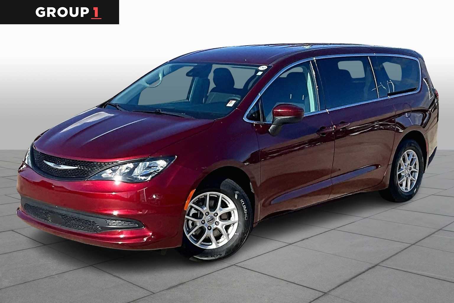 2023 Chrysler Voyager LX FWD