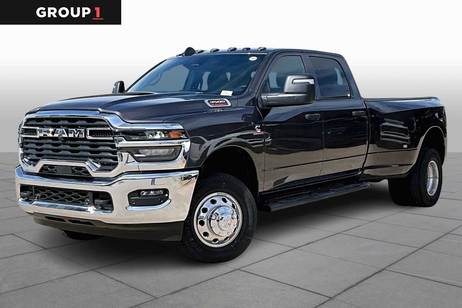 2026 RAM 3500 Tradesman Crew Cab LB DRW 4WD
