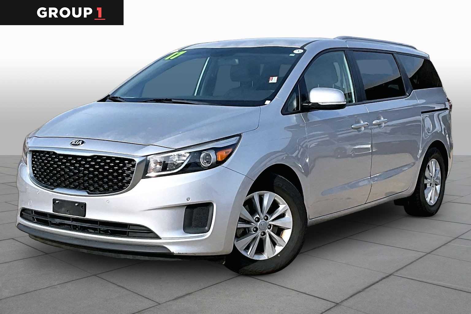 2017 Kia Sedona LX Plata (Bright Silver) Minivan Tracción delantera 6 velocidades Automática