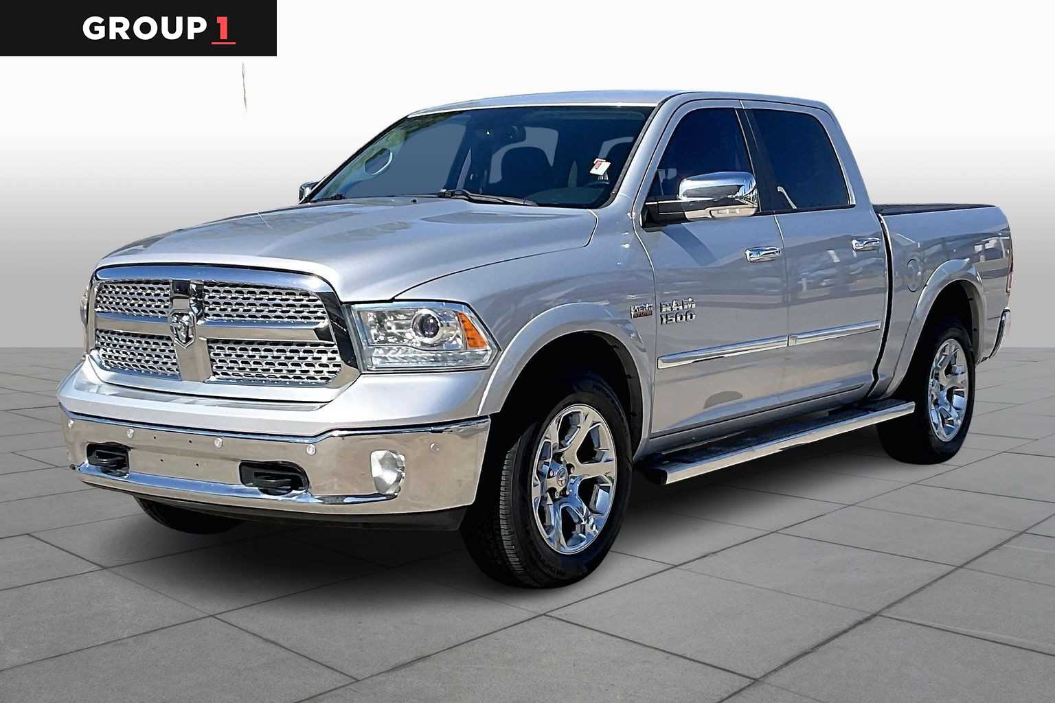 2014 RAM 1500 Laramie Crew Cab 4WD