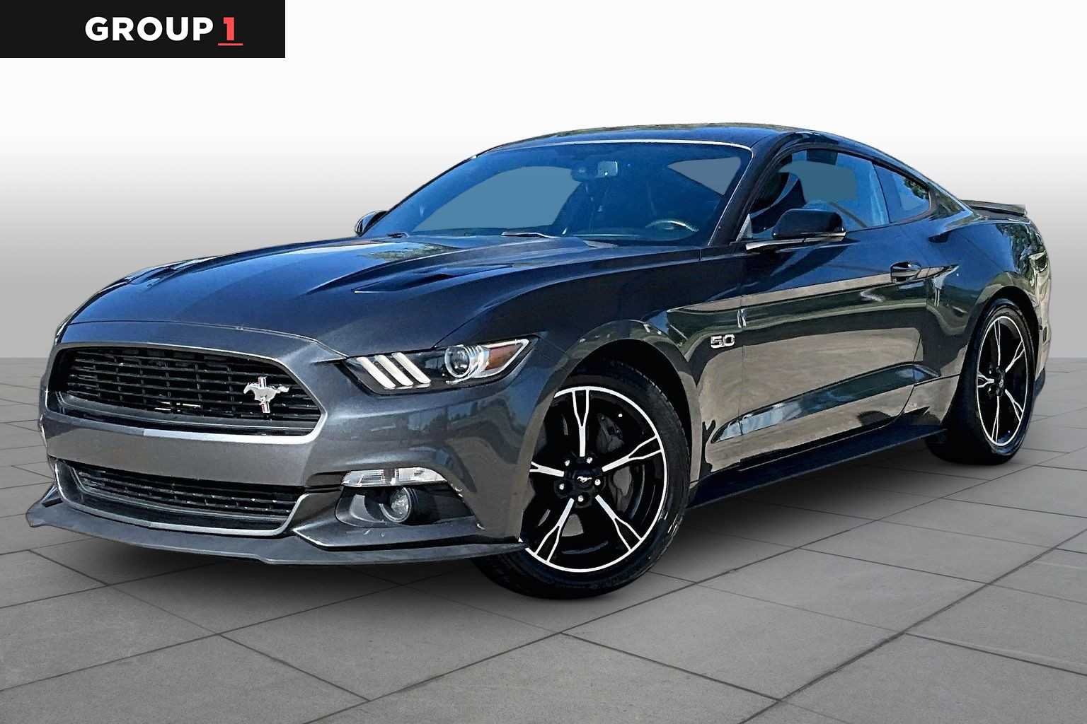 2017 Ford Mustang GT Premium Coupe RWD