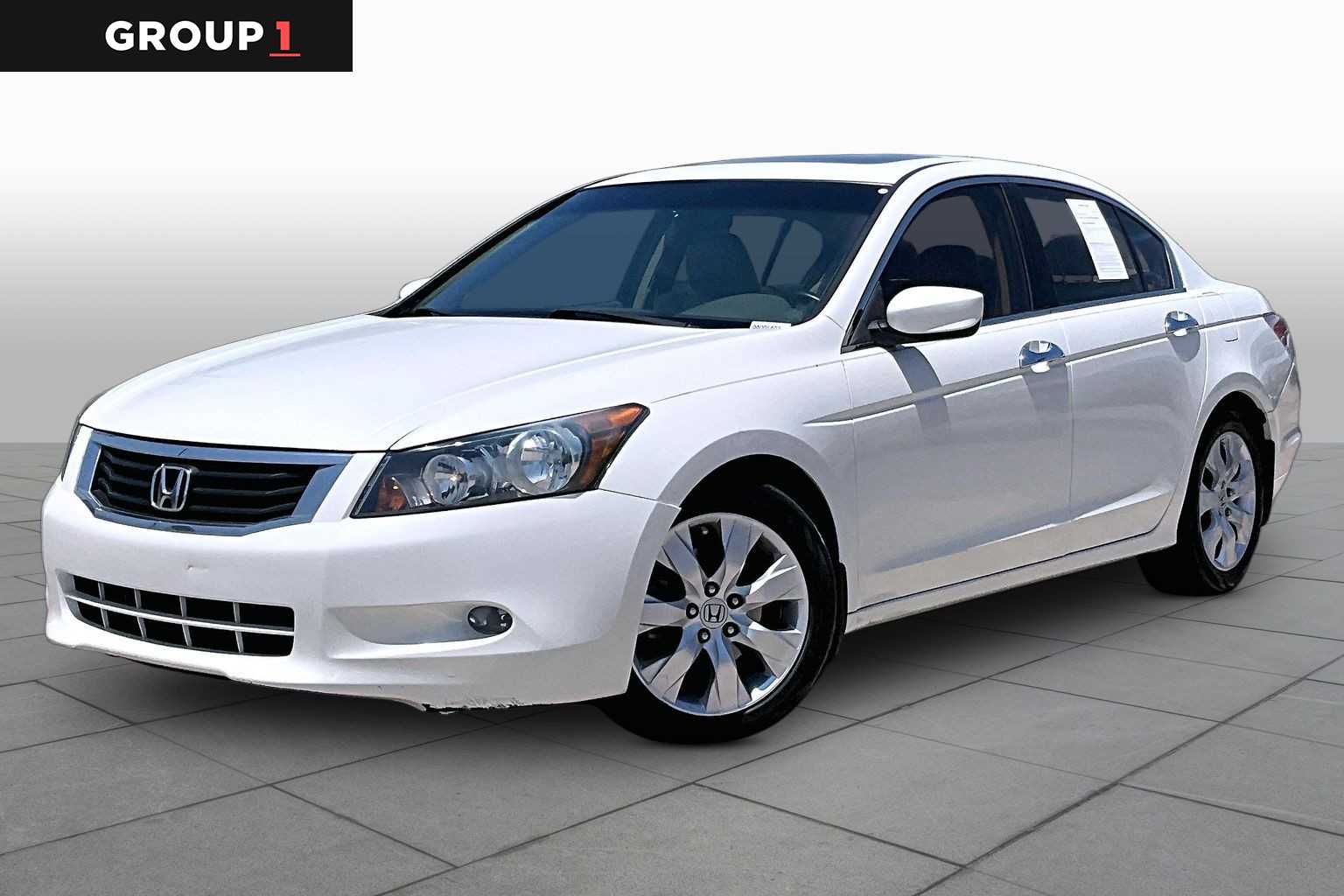 White Diamond Pearl 2010 Honda Accord Sedan Front-Wheel Drive 5-Speed Automatic