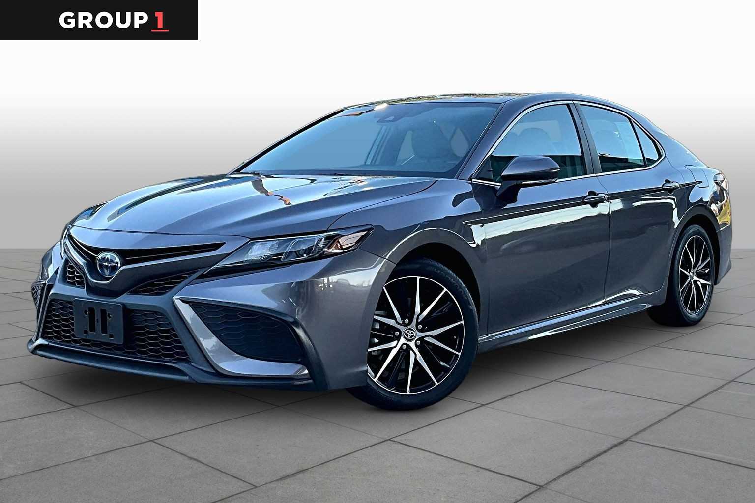 2024 Toyota Camry Hybrid SE FWD
