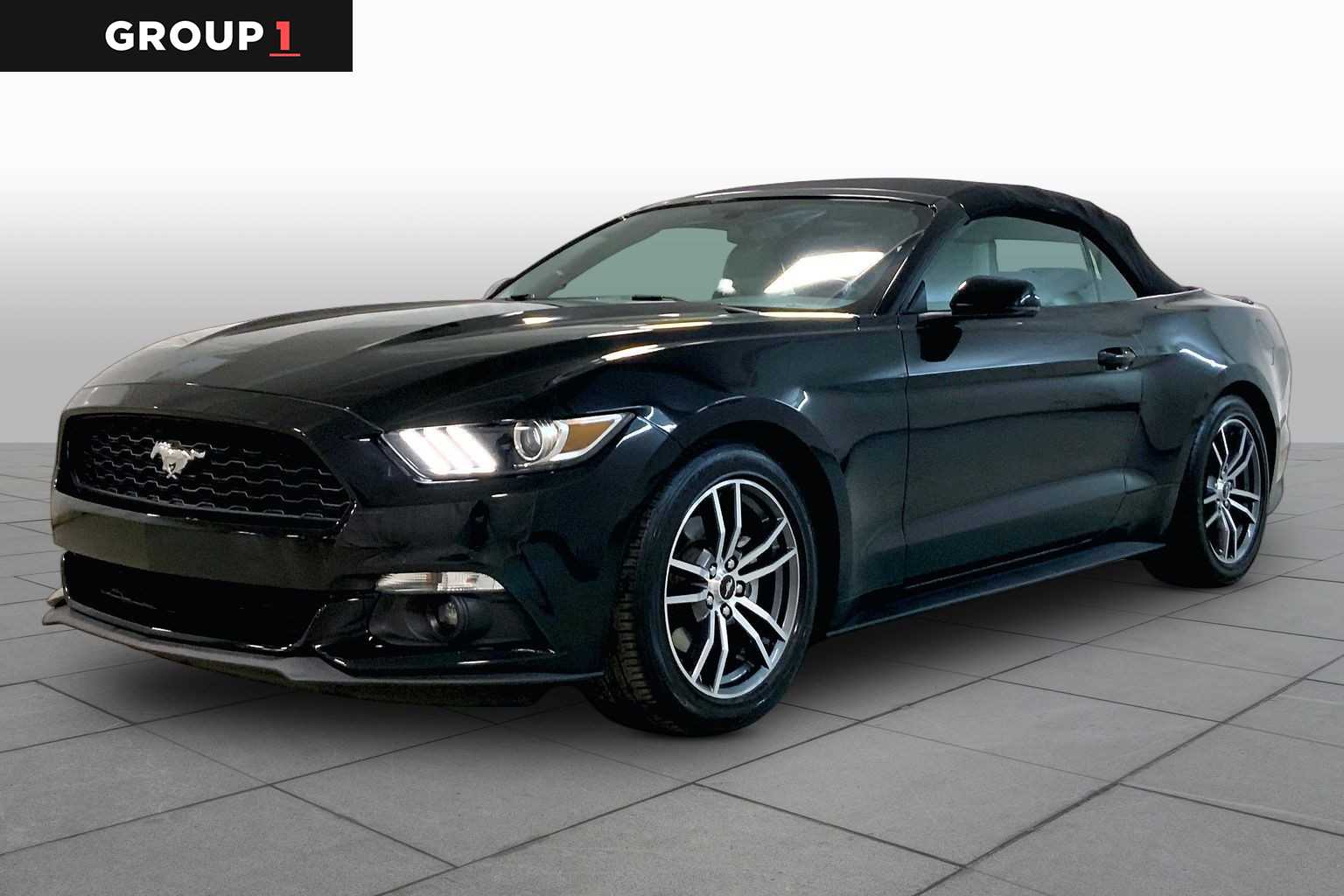 2017 Ford Mustang EcoBoost Premium Convertible RWD