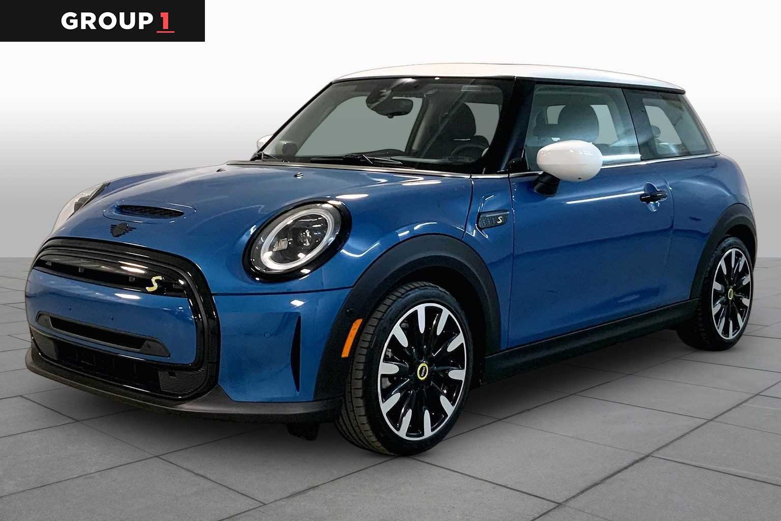 Island Blue Metallic 2024 MINI Cooper SE 2-Door Hatchback FWD Hatchback Front-Wheel Drive 1-Speed Automatic
