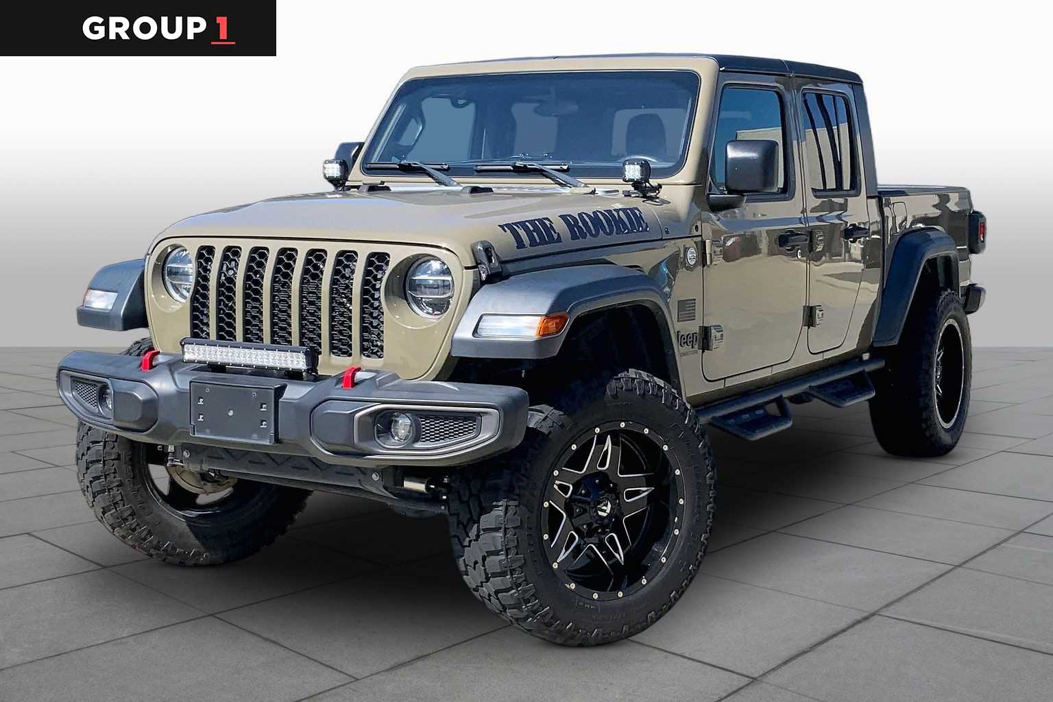  2020 Jeep Gladiator Sport S Crew Cab 4WD   